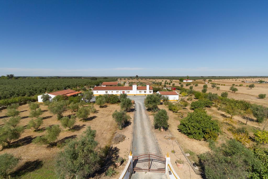 Monte Chalaca - Turismo Rural Ferreira Do Alentejo Eksteriør bilde