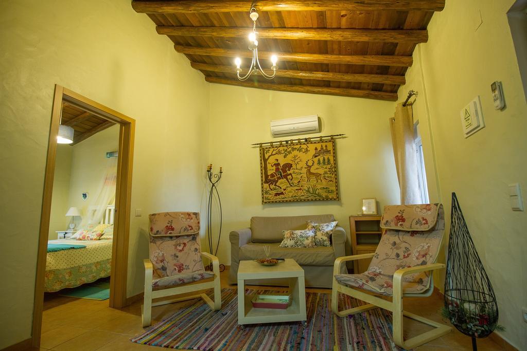 Monte Chalaca - Turismo Rural Ferreira Do Alentejo Eksteriør bilde